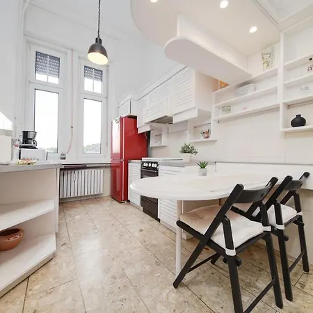 Liberty 2 -panoramic L