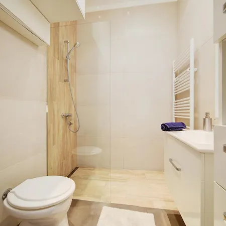 Liberty 2 -panoramic L